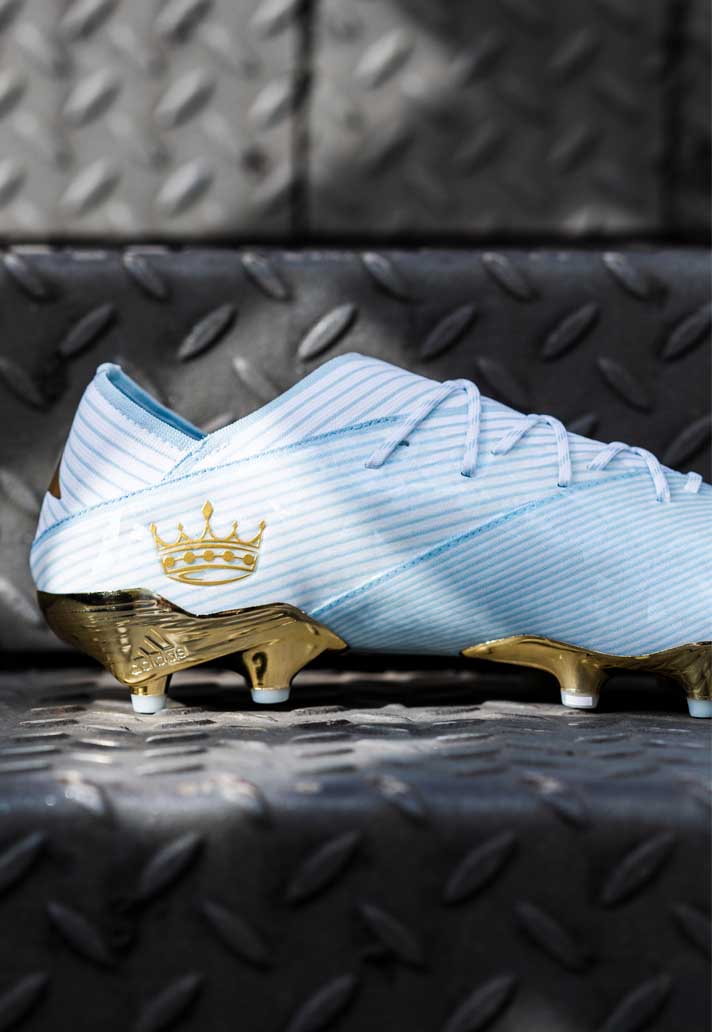 messi white and gold cleats