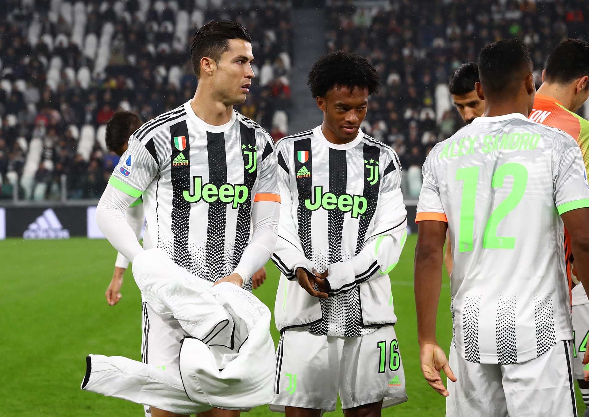 juventus fourth kit