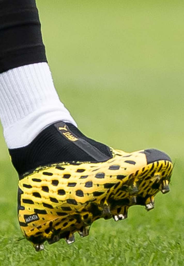 puma football boots laceless