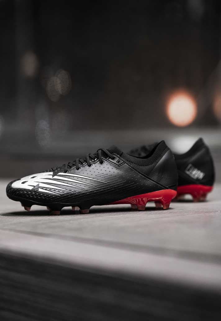 & SoccerBible Furon Tekela Launch V2 New Balance - V6 Leather Editions