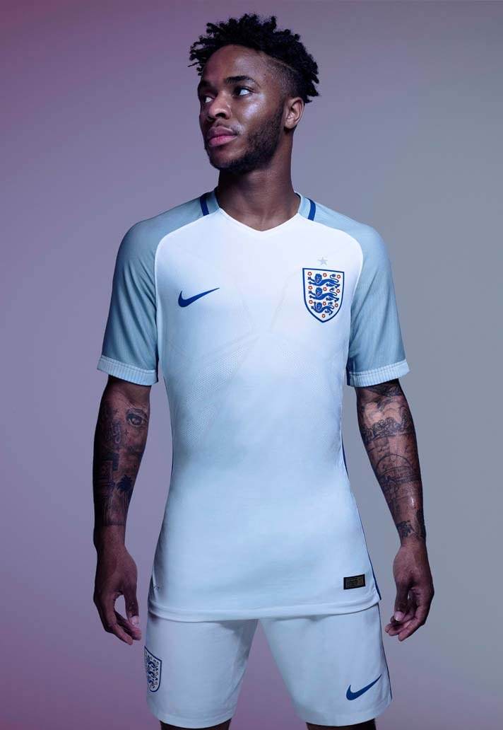 nike football clothing