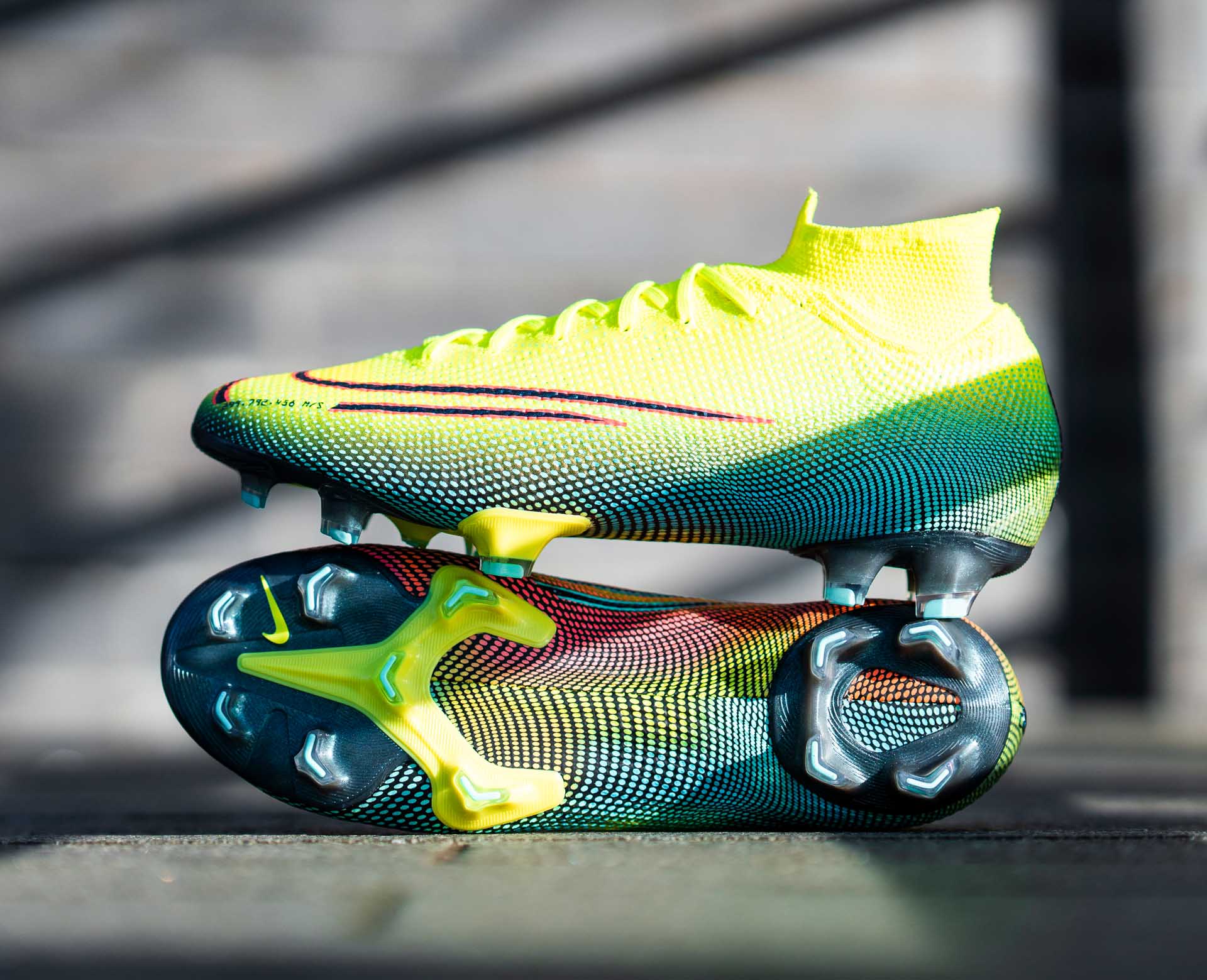 nike mercurial speed 2