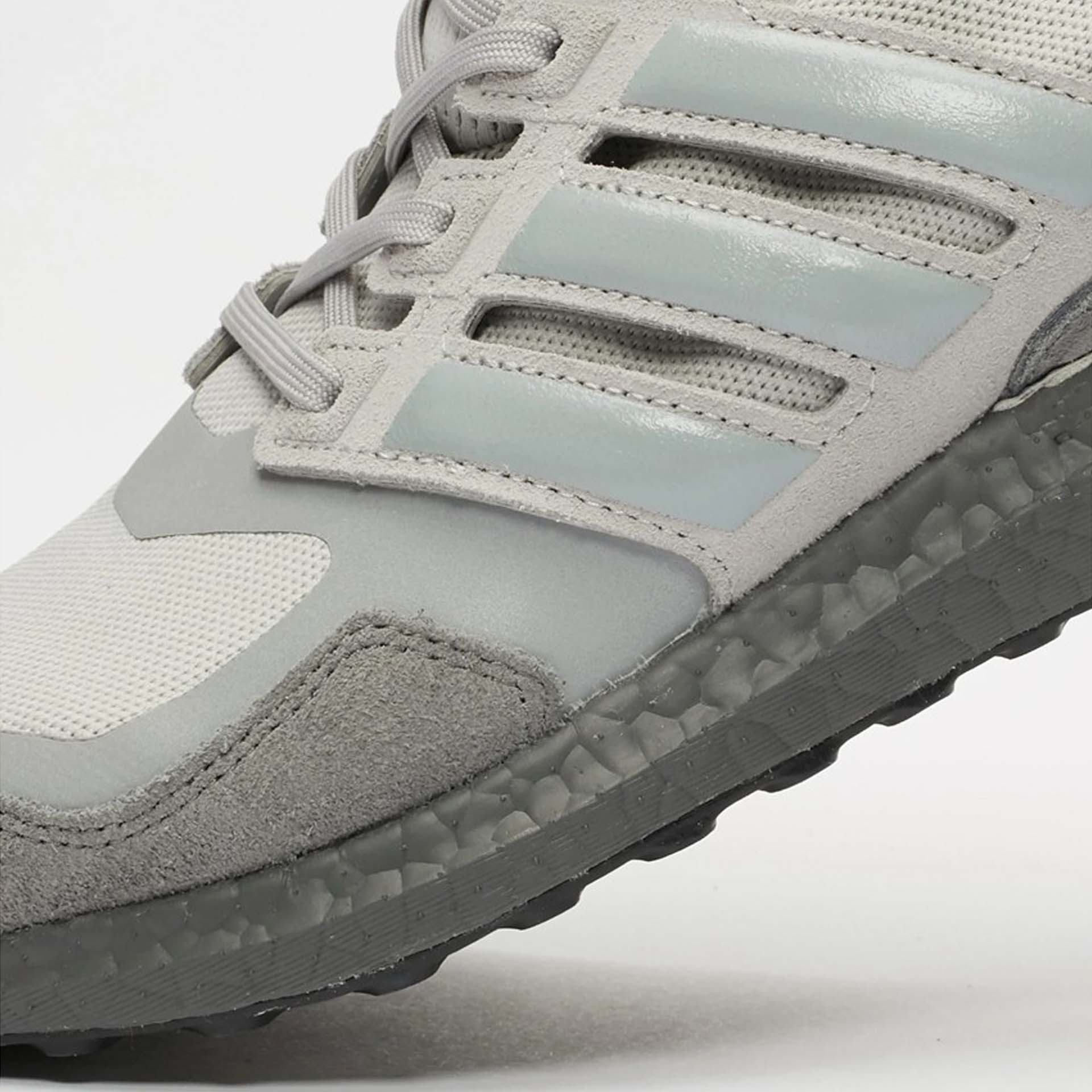 ultraboost s&l shoes grey