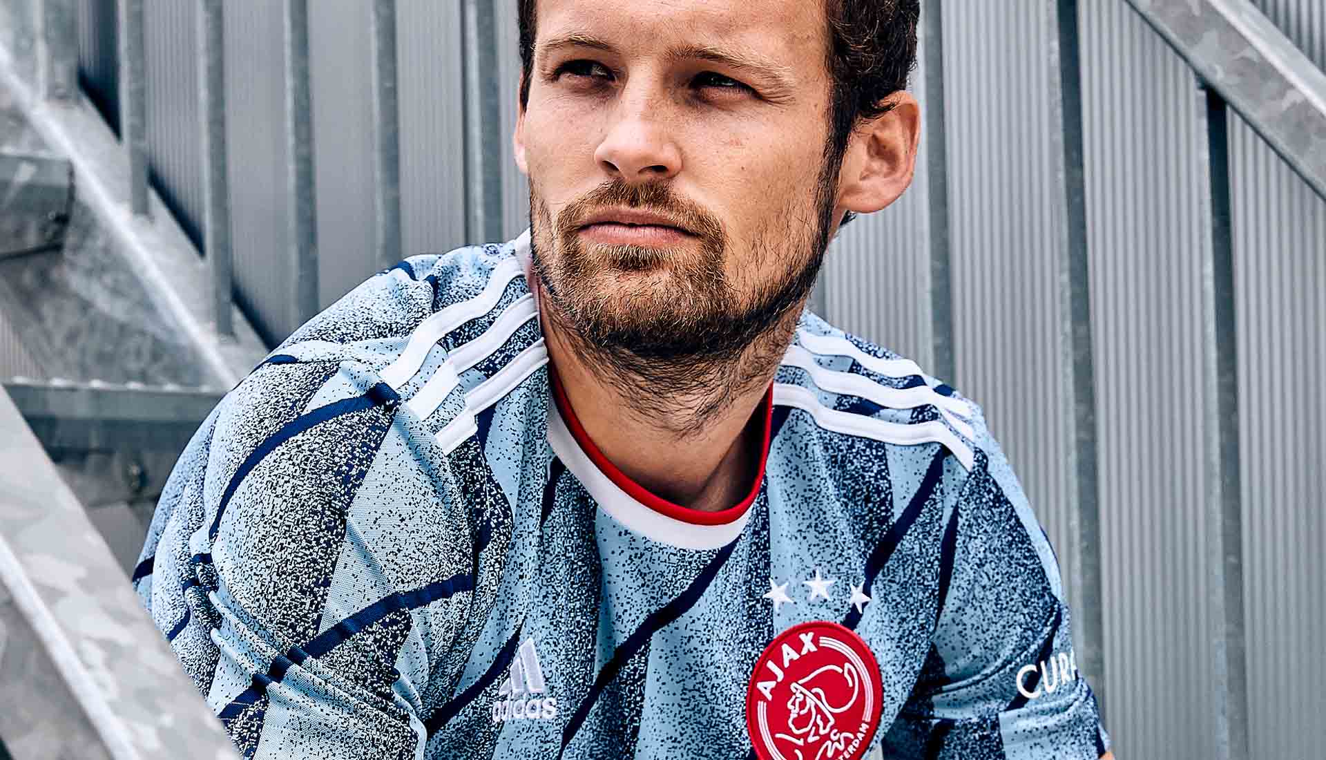 Acostumbrados a insuficiente champú adidas Unveil Ajax 20/21 Away Shirt & Training Collection - SoccerBible
