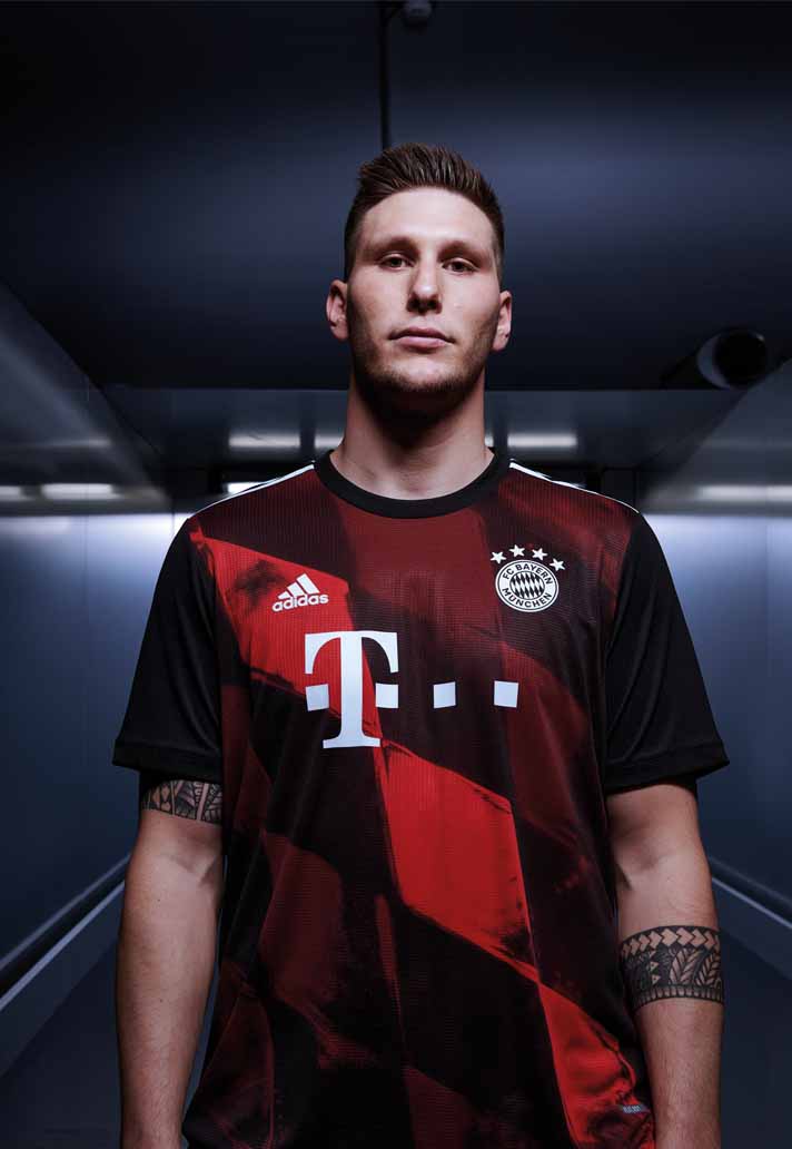 fc bayern third kit