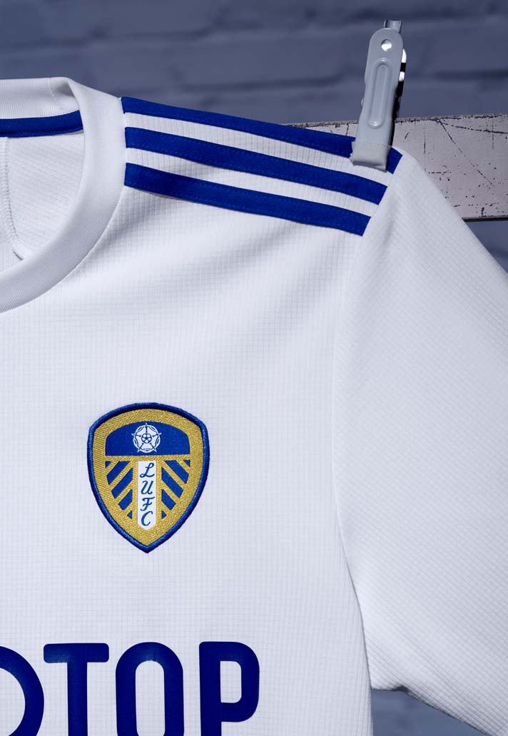 leeds united home kit