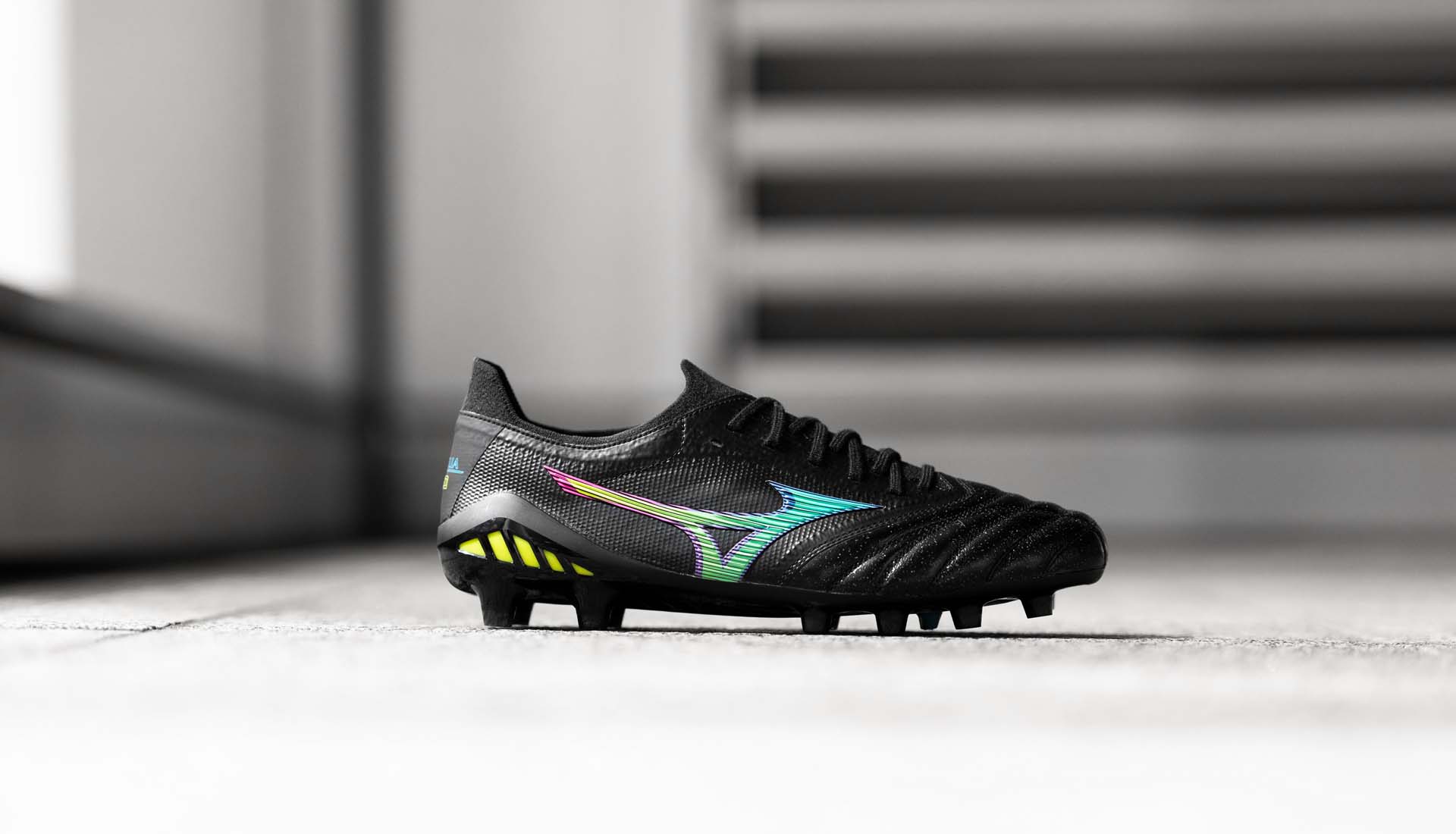 jam Geestig bekennen Mizuno Launch Morelia Neo III β 'Cyber' Football Boots - SoccerBible