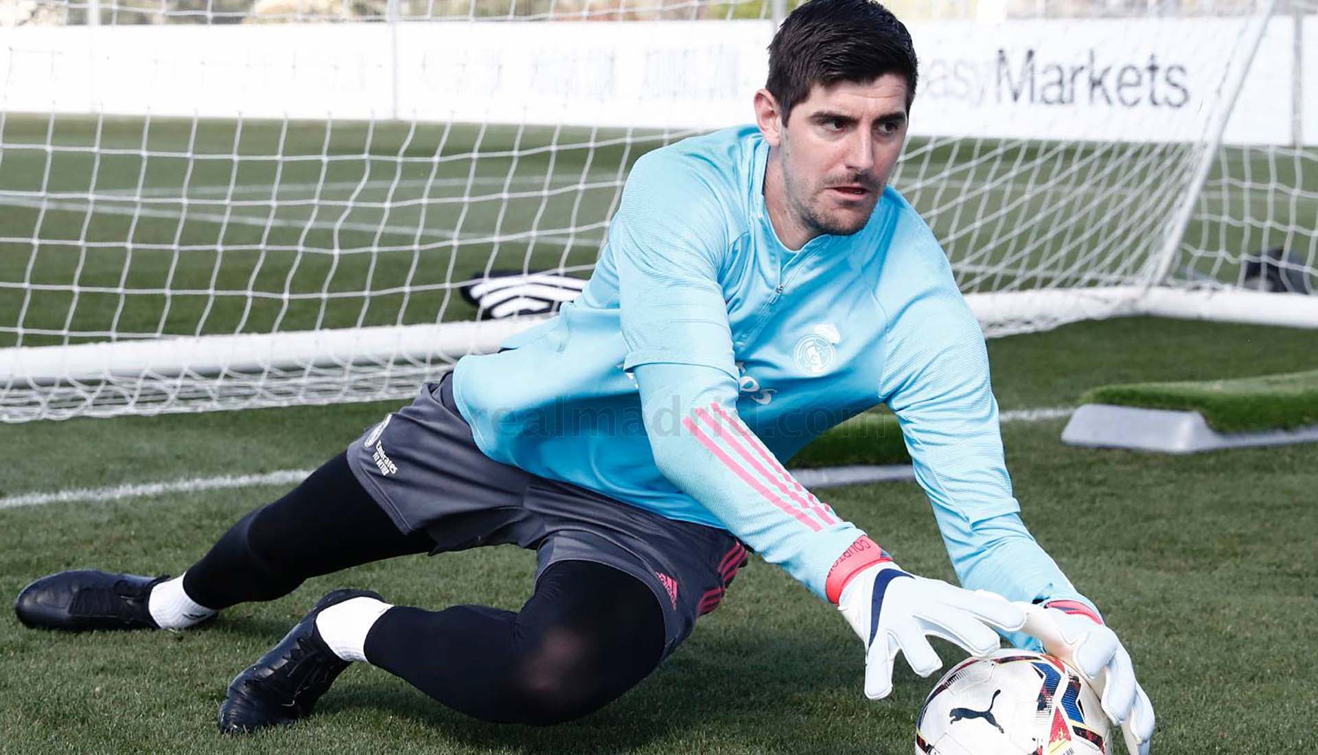 Courtois, Rudiger & Lenglet Give Look At Nike Tiempo Legend 9 SoccerBible