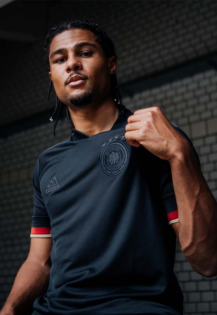 Reaction To The Debut Of Germany's New Away Kit - SoccerBible