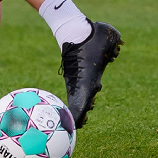 Lucy Bronze Trains In Next Gen Nike Tiempo - SoccerBible