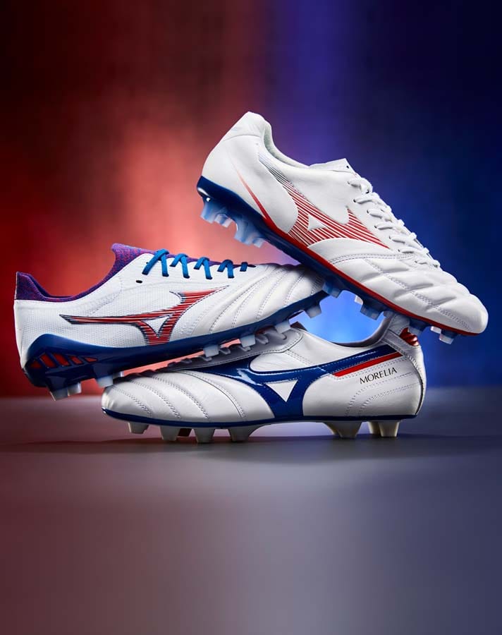 Vrijwillig Phalanx verpleegster Mizuno Launch The 'Next Wave' Pack - SoccerBible