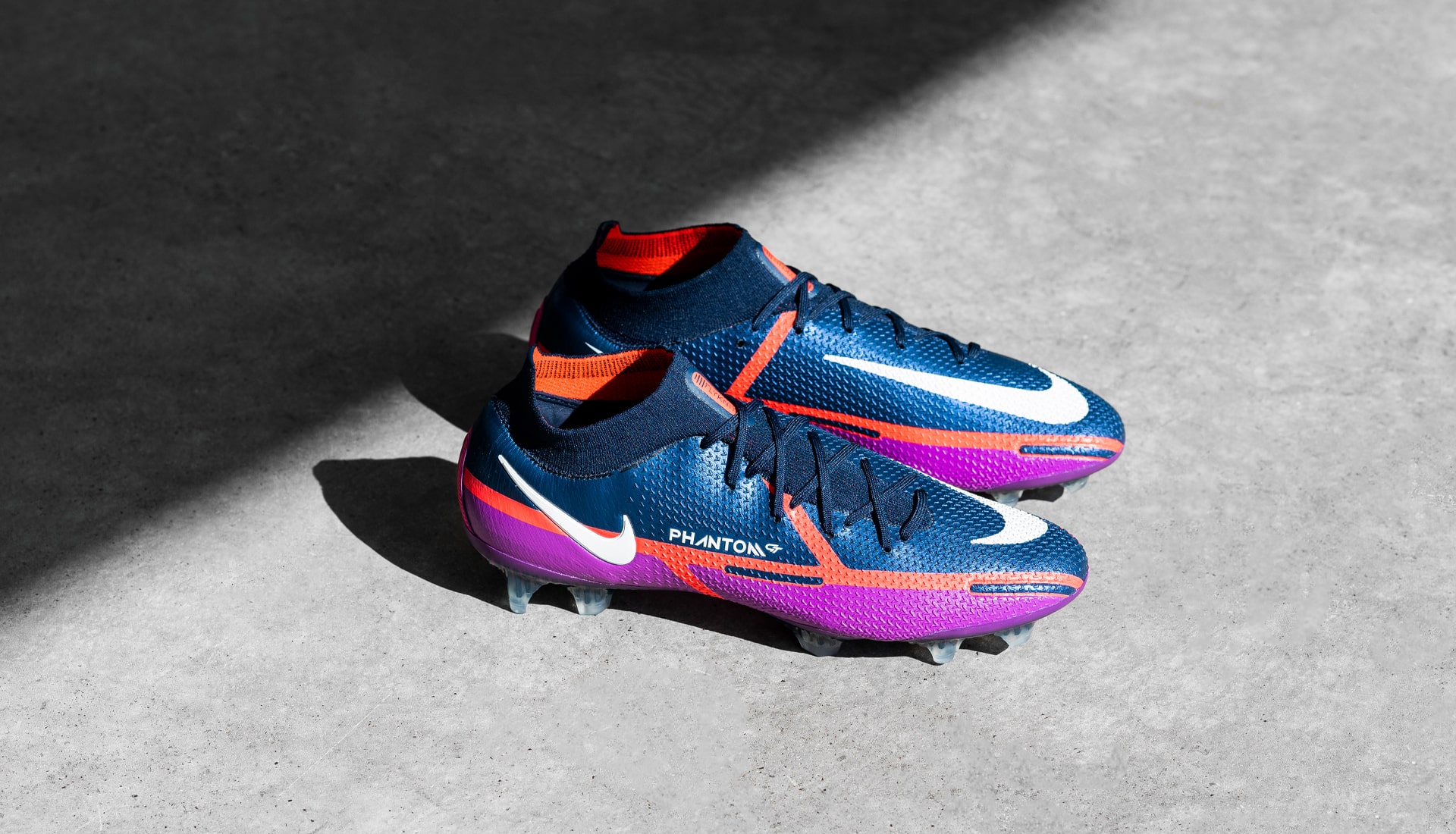 nike mercurial ultraviolet