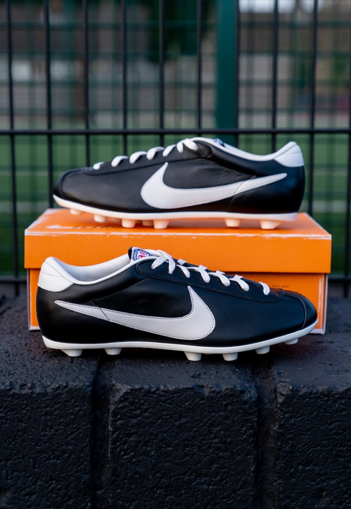 papelería Menos amplio Nike Launch The '1971' - SoccerBible