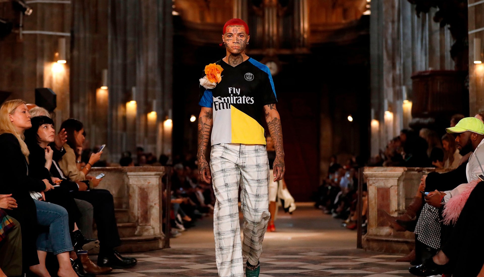 Arsenal news: Hector Bellerin pretty in pink as he takes to the catwalk for Louis  Vuitton