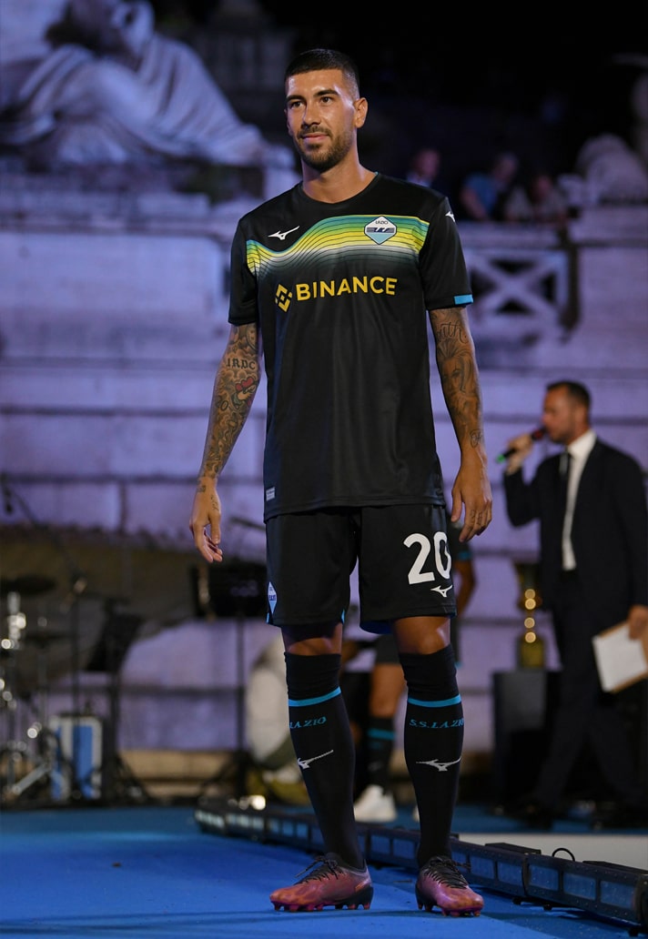 Mizuno & Lazio Commence Partnership With 22/23 Home & Away Shirts -  SoccerBible