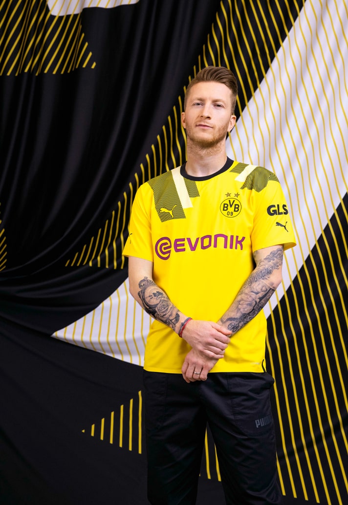 Borussia Dortmund unveiled the third jersey