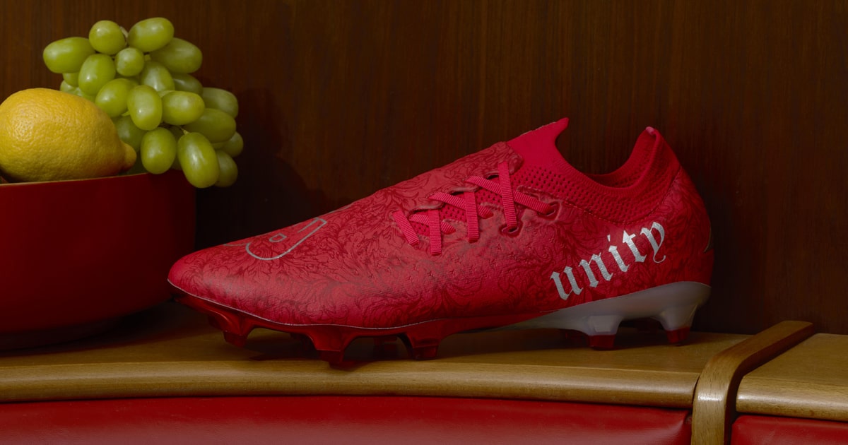 Bukayo Saka Gets New Signature Furon v7 From New Balance - SoccerBible