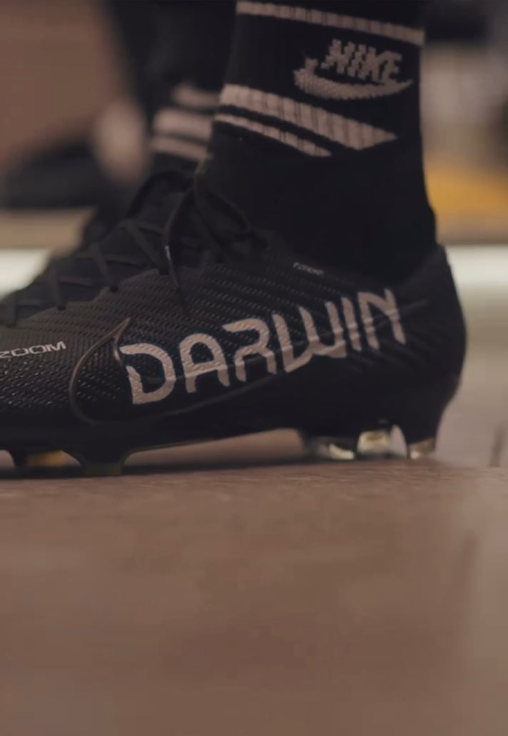 Darwin Nunez Gets Custom Nike Air Zoom Mercurial Superfly IX - SoccerBible