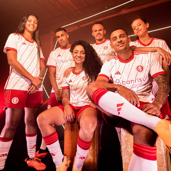 adidas Brasil Unveil 'Outubro Rosa' Kits For Flamengo, SC Internacional &  Sao Paulo - SoccerBible