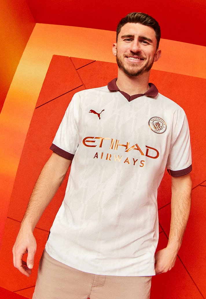 23/24 Manchester City home kit - Fan version