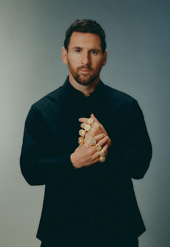 Messi Receives Eight Rings To Commemorate His Eight Ballon d'Ors