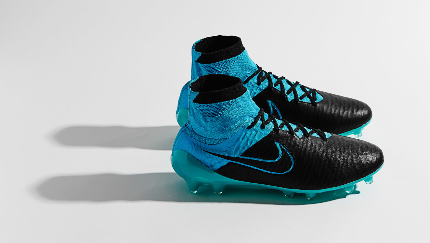 NIKE MAGISTAX PROXIMO STREET IC INDOOR SOCCER