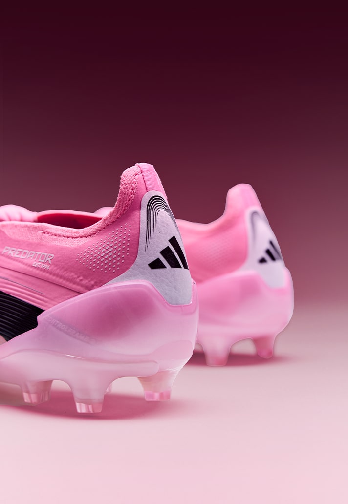 adidas Beckham ピンク スパイクシューズ adidas Beckham ピンク スパイクシューズ サッカー界の伝説