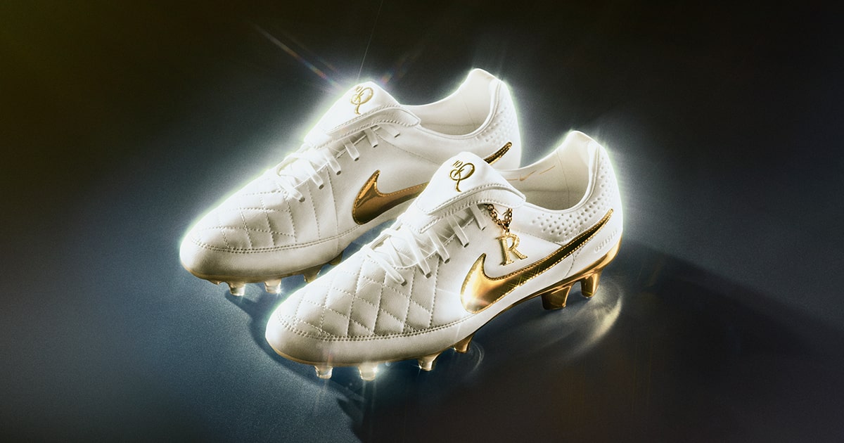 Ronaldinho × Nike Tiempo Legend FG Touch nikefootball is reviving a legend with the Ronaldinho x Nike