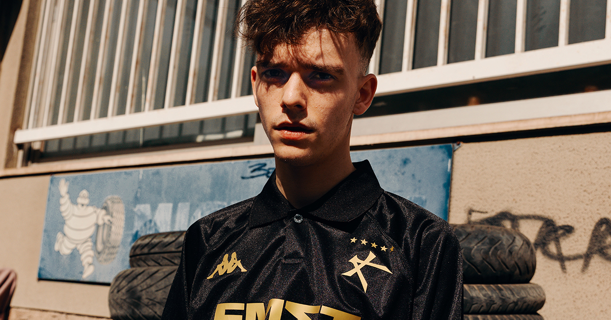 Athens Kallithea's Third Jersey Is Black, Gold and Very Nice