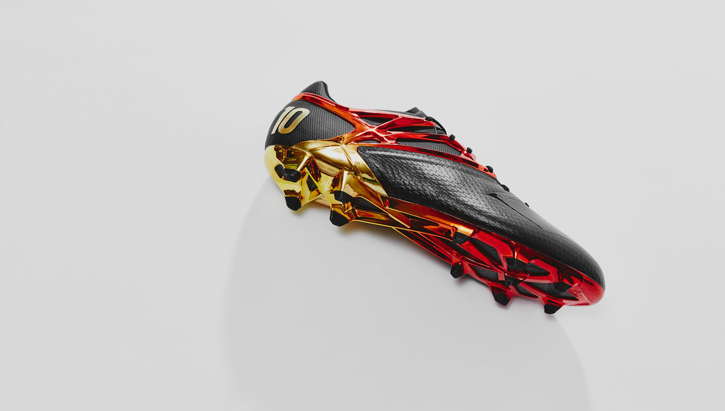 Closer Look | adidas Messi 10/10 