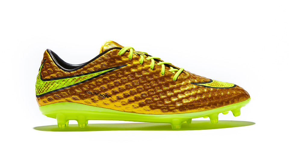 Nike Launch Gold Neymar HyperVenom - SoccerBible