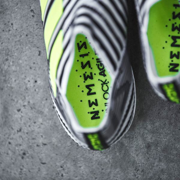 nemeziz tango 17.3 indoor shoes
