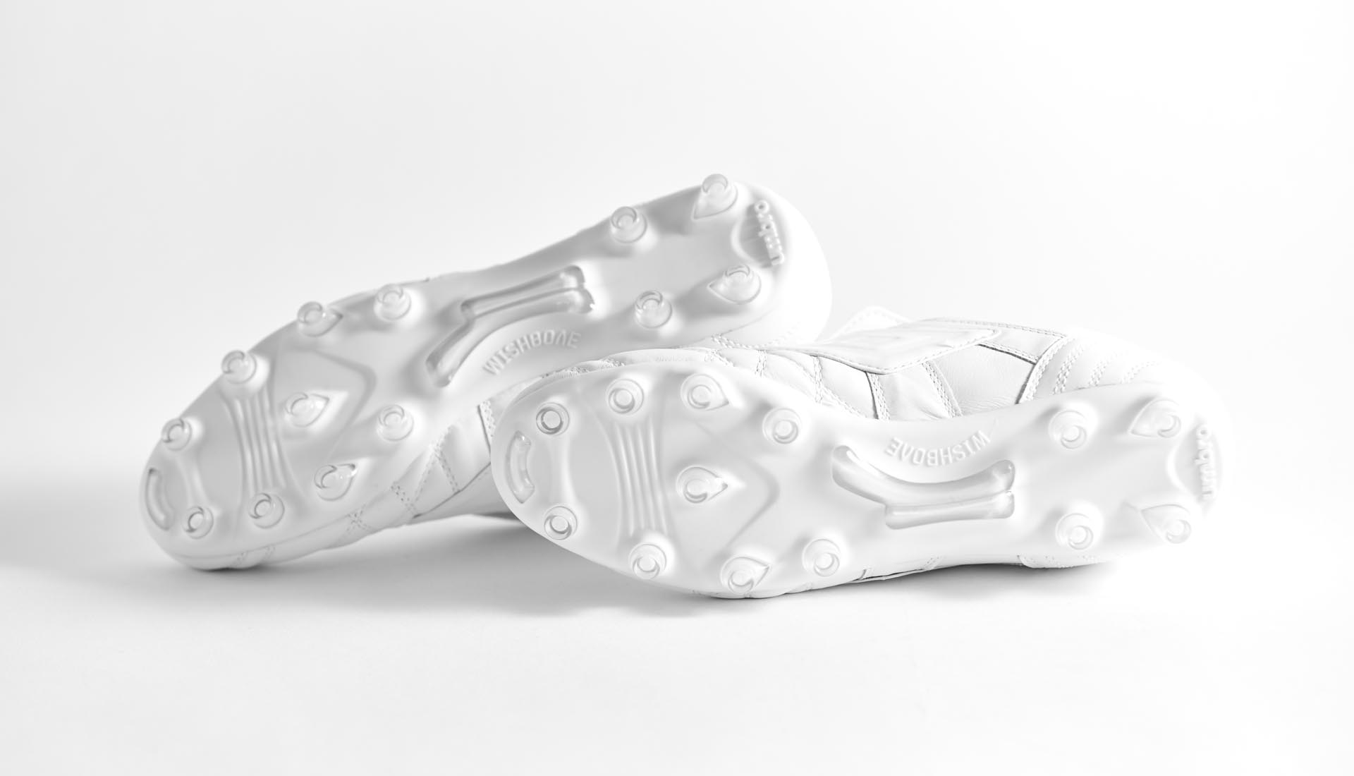 Umbro Speciali Eternal Whiteout Football Boots - SoccerBible