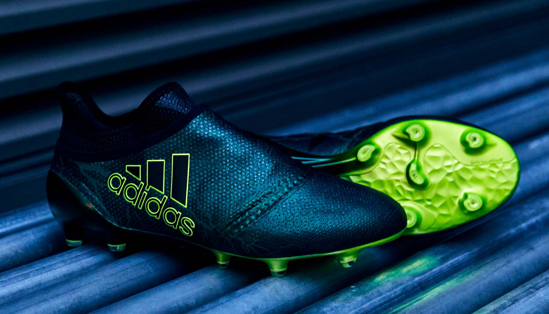 adidas thunderstorm football boots