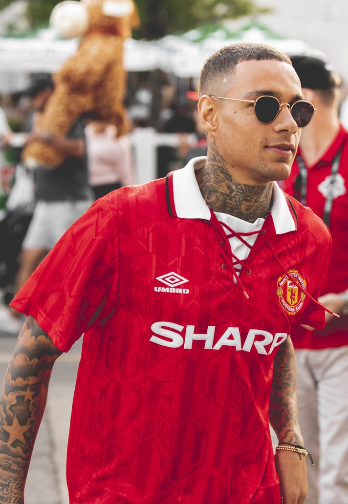 throwback manchester united jersey