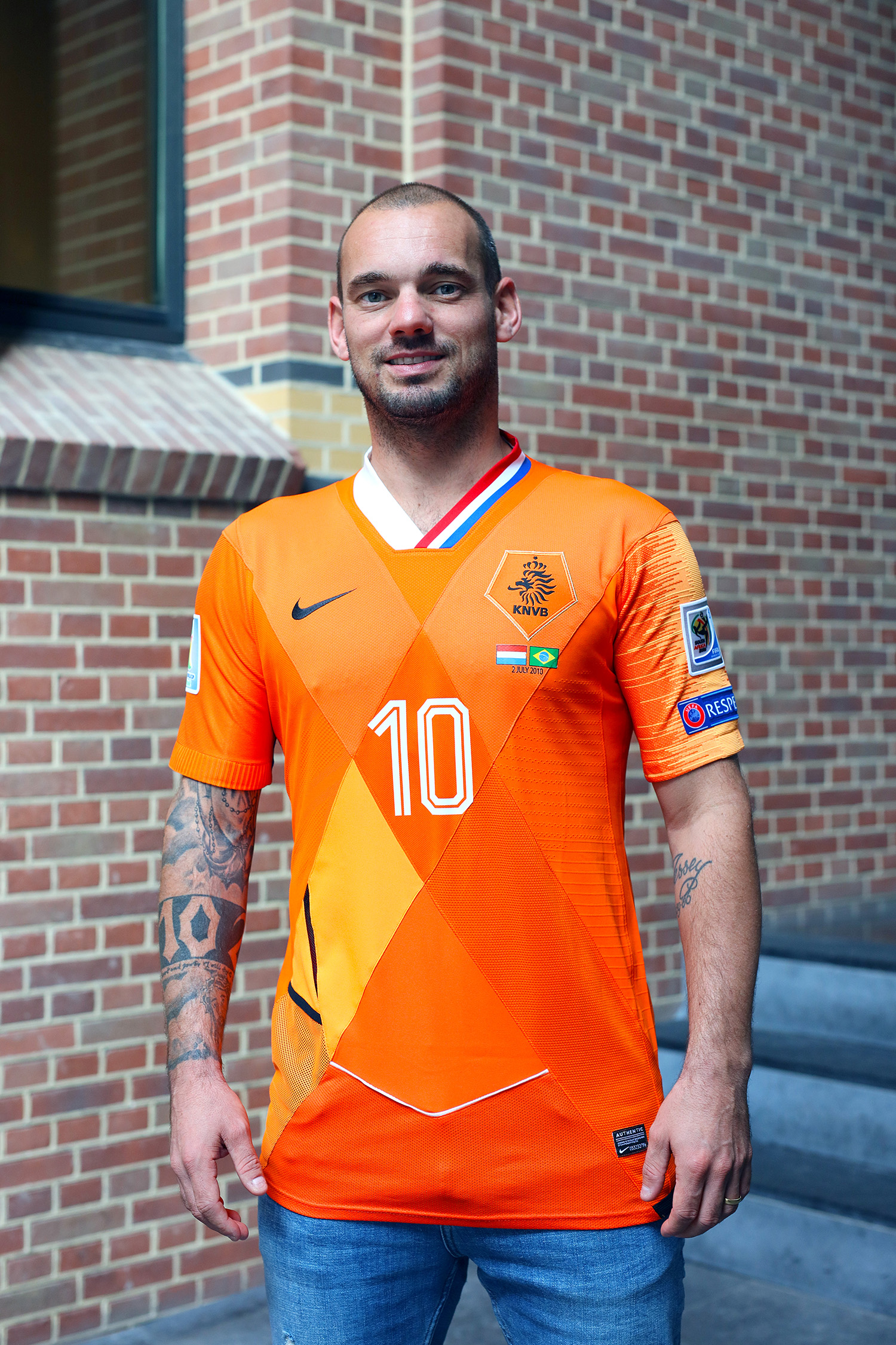 sneijder jersey number