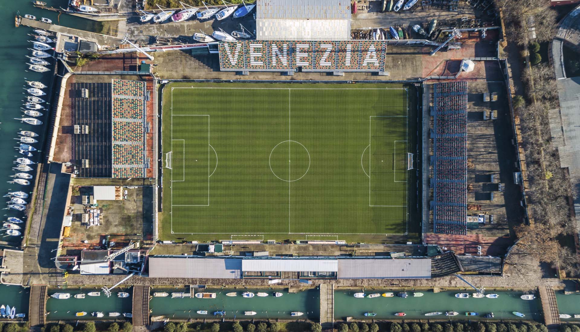 Residence 54 Stadio Pierluigi Penzo Venezia Fc Soccerbible