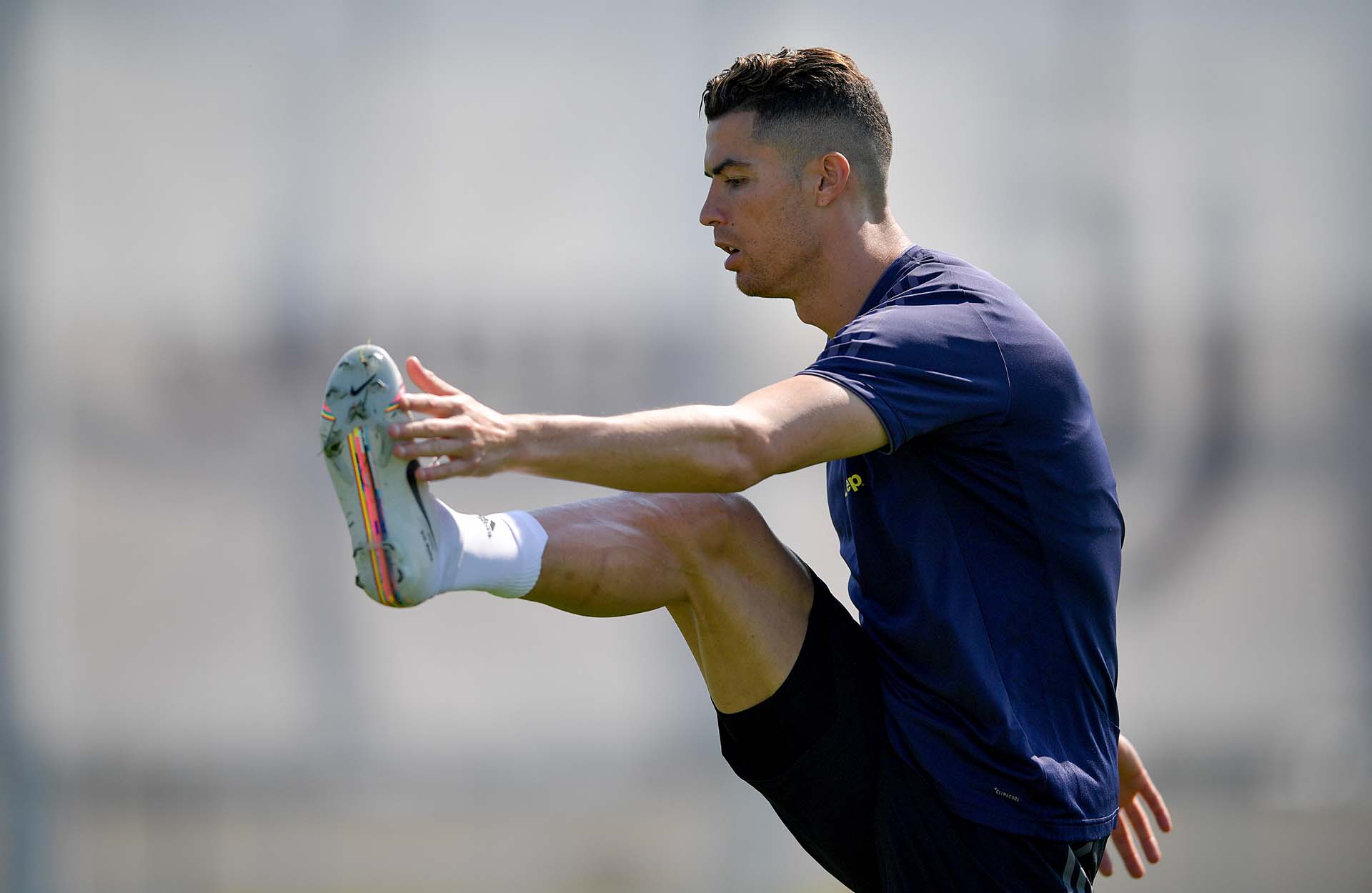 Ronaldo Returns To Training In 'LVL UP 