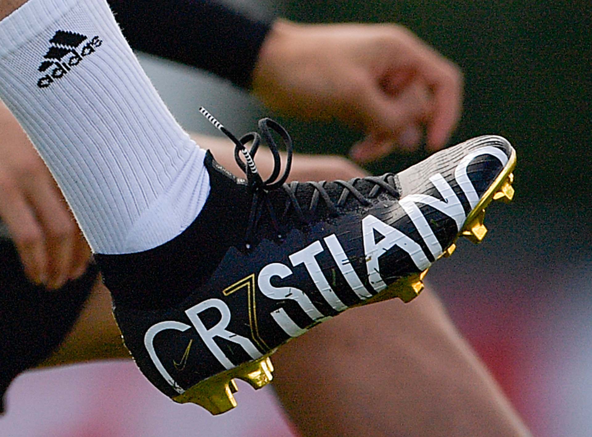 botines de cr7 2019