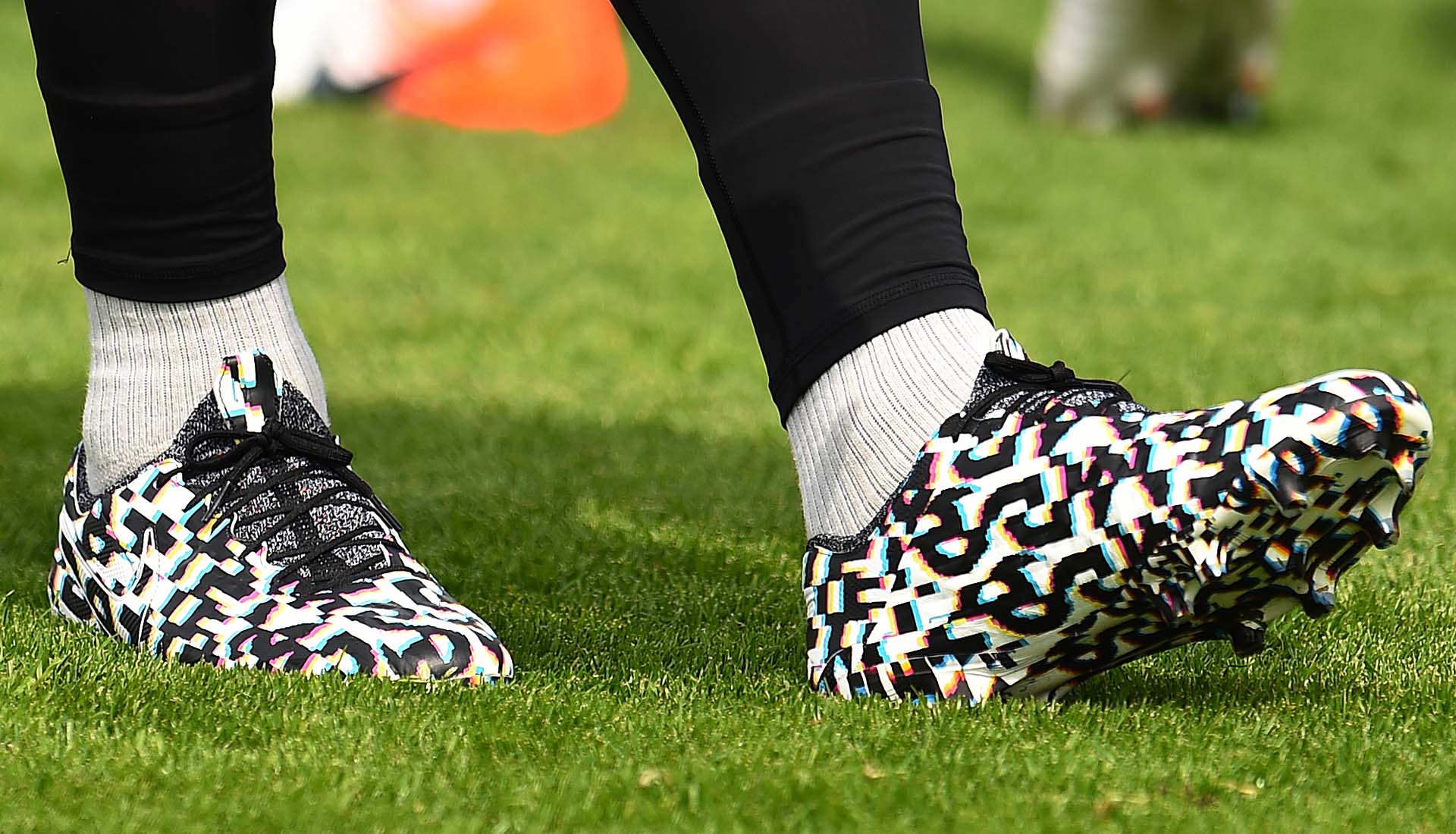 Virgil van Dijk Trains In Next-Generation Nike Tiempo - SoccerBible