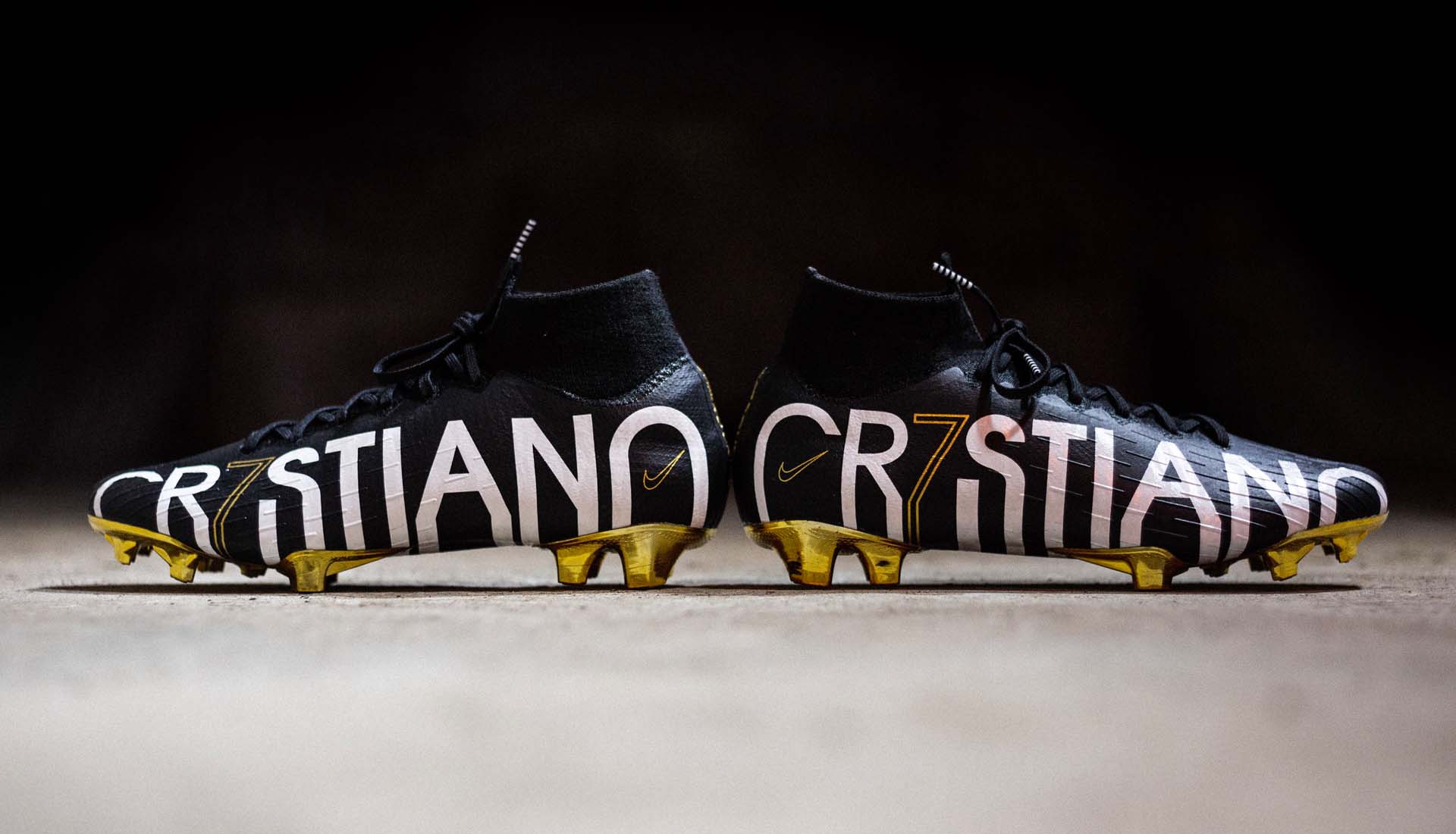 black and gold cr7 boots