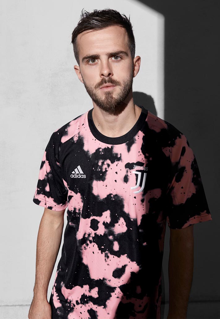 juventus warm up kit