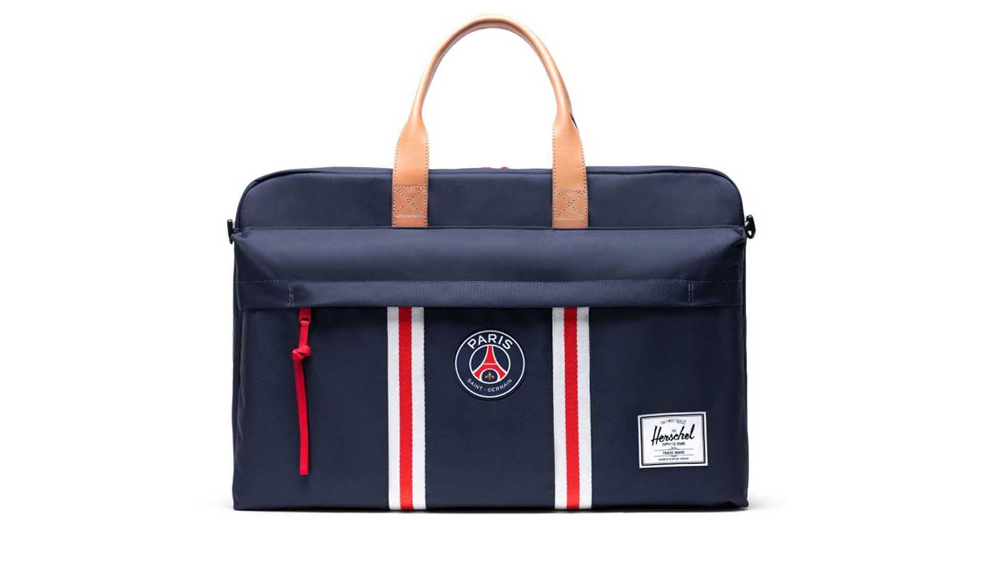 Paris Saint-Germain Football Accessories Kit